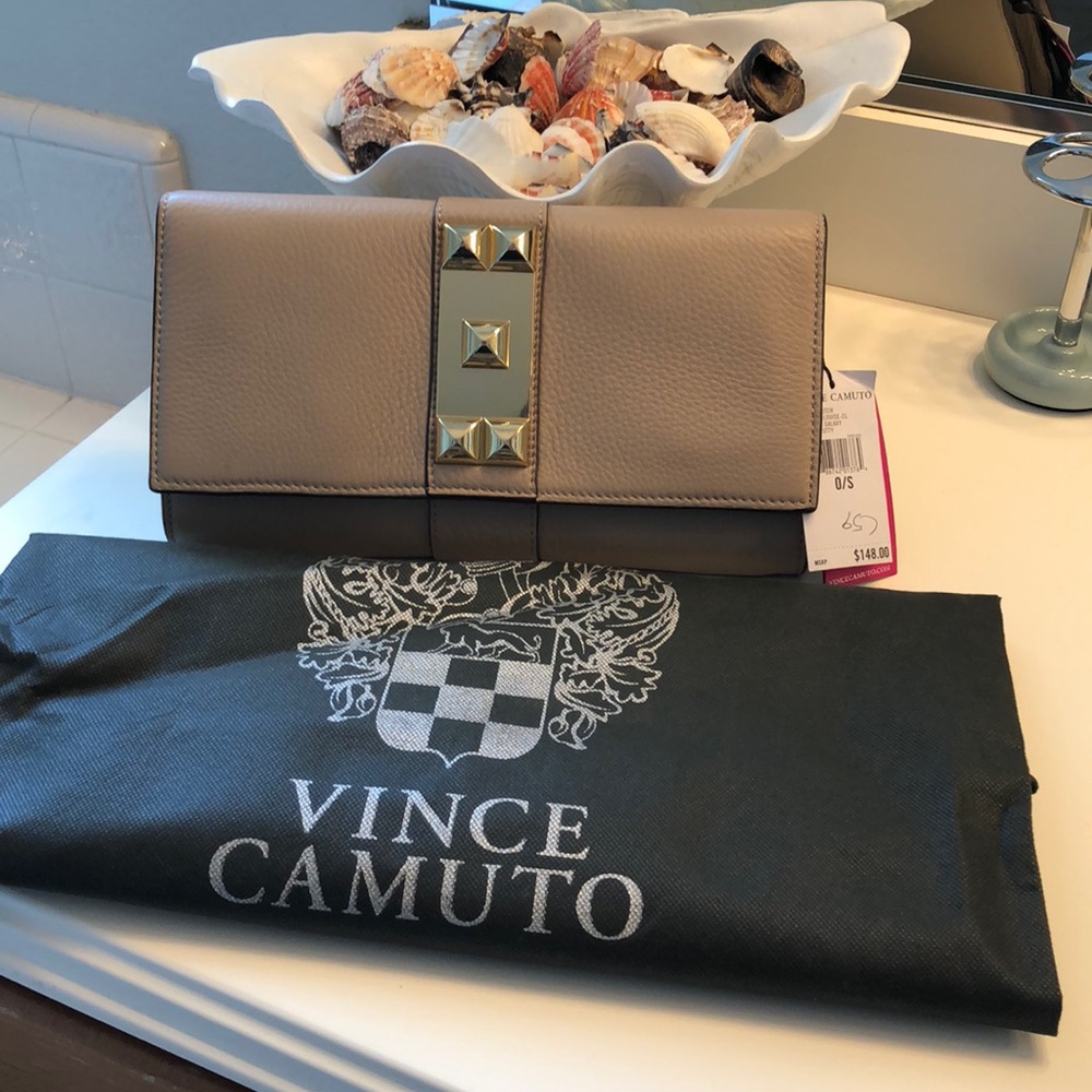 Vince Camuto tan clutch